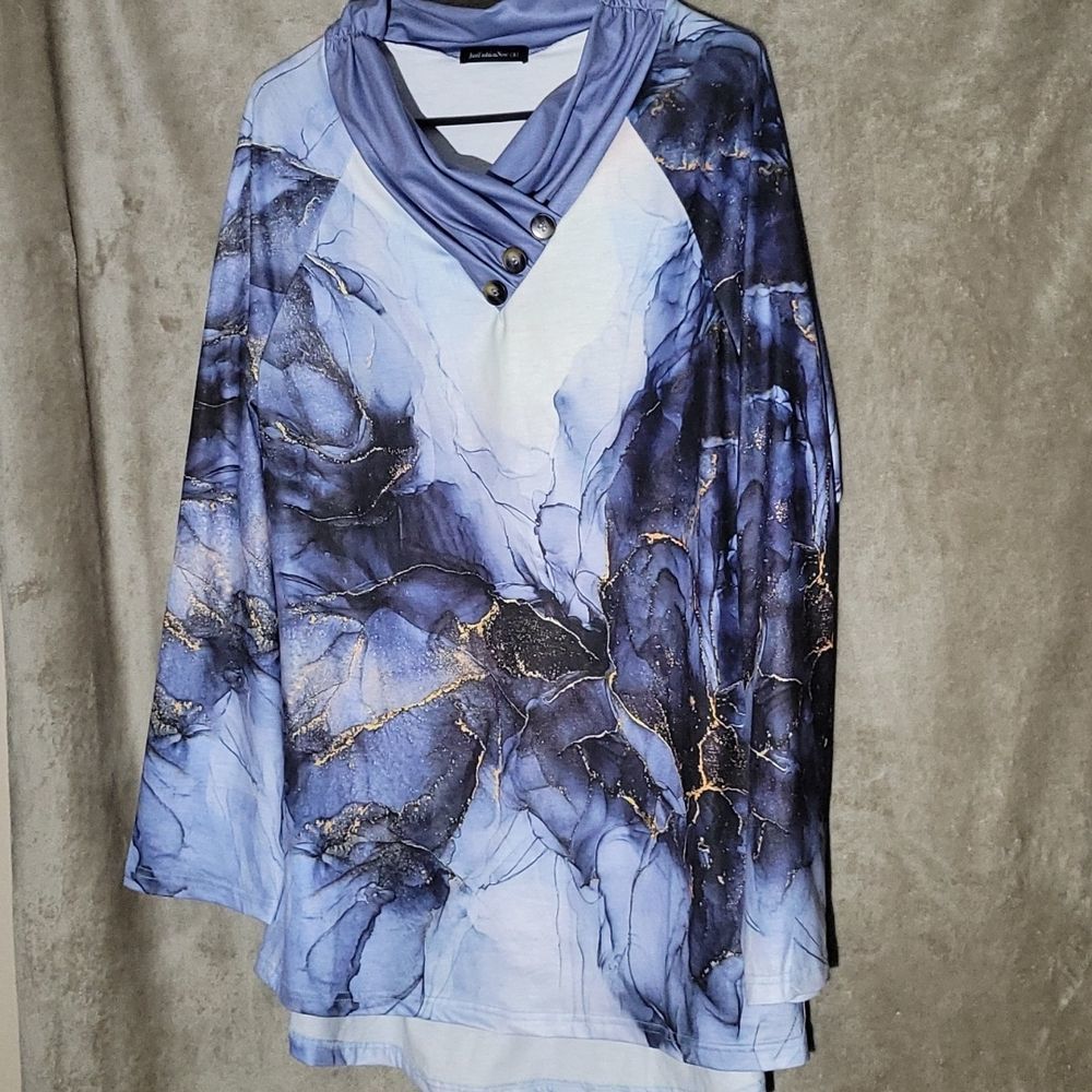 JustFasionNow Women's Sweater - SIZE S